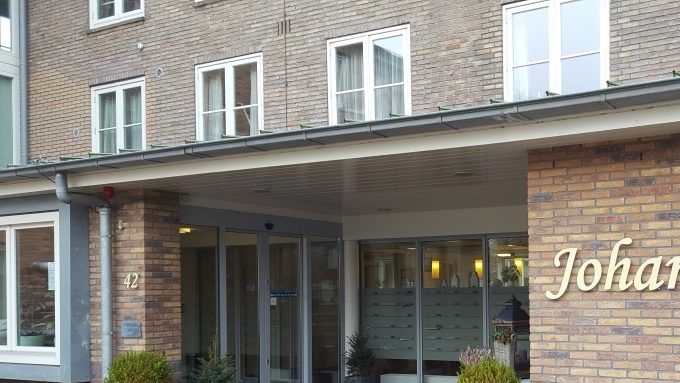 Expositie bij Vivium Zorggroep, locatie Johanneshove a/d Eemnesserweg 42, 1251 ND te Laren van 5 augustus t/m eind oktober 2018. Expo samen met Evelien van den Hazel en Astrid Poelstra